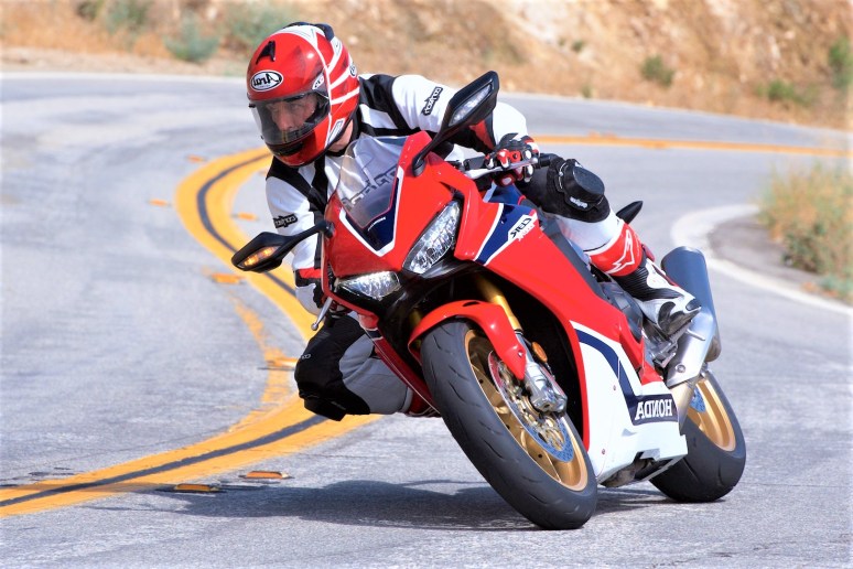2017-Honda-CBR1000RR-SP-Review-superbike-street-motorcycle-9.jpg